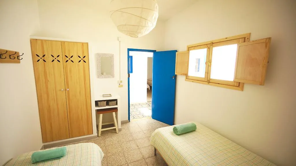 Sol Y Mar Surf Camp Hostel Corralejo