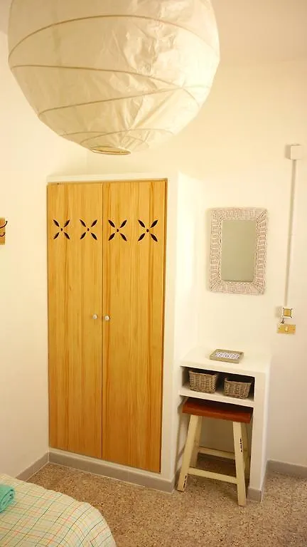 Sol Y Mar Surf Camp Hostel Corralejo