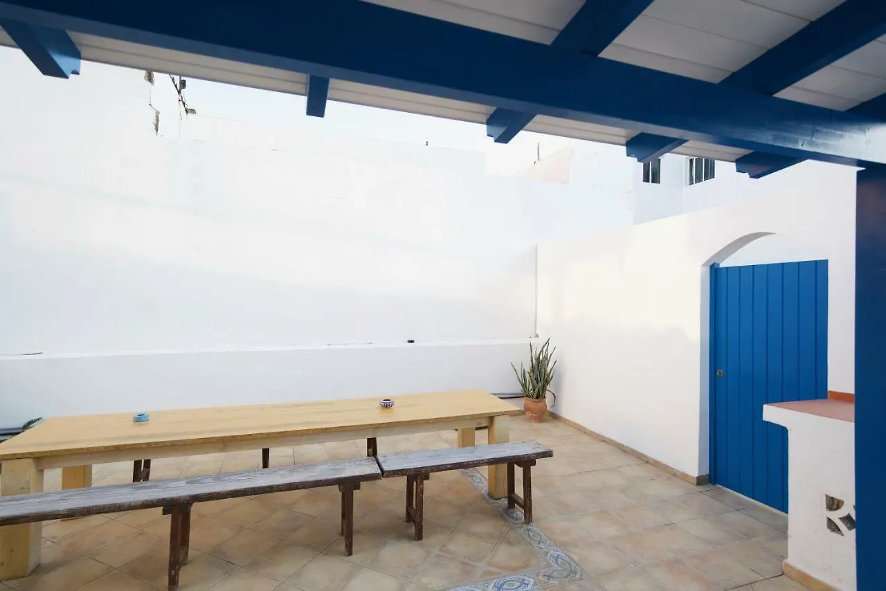 Sol Y Mar Surf Camp Hostel Corralejo